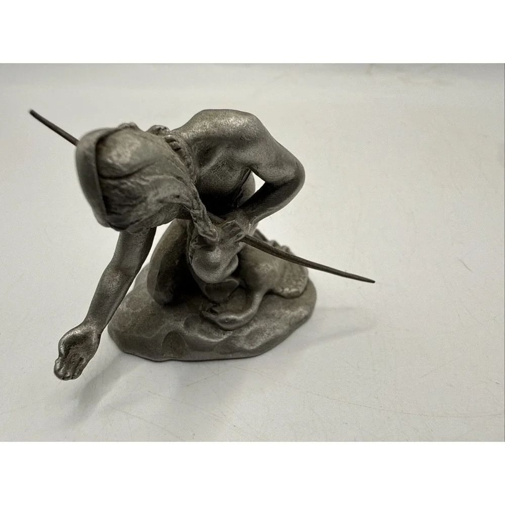 Vintage Hudson Pewter Native American Hunter Figurine 1970 No. 905 P‎ W Baston